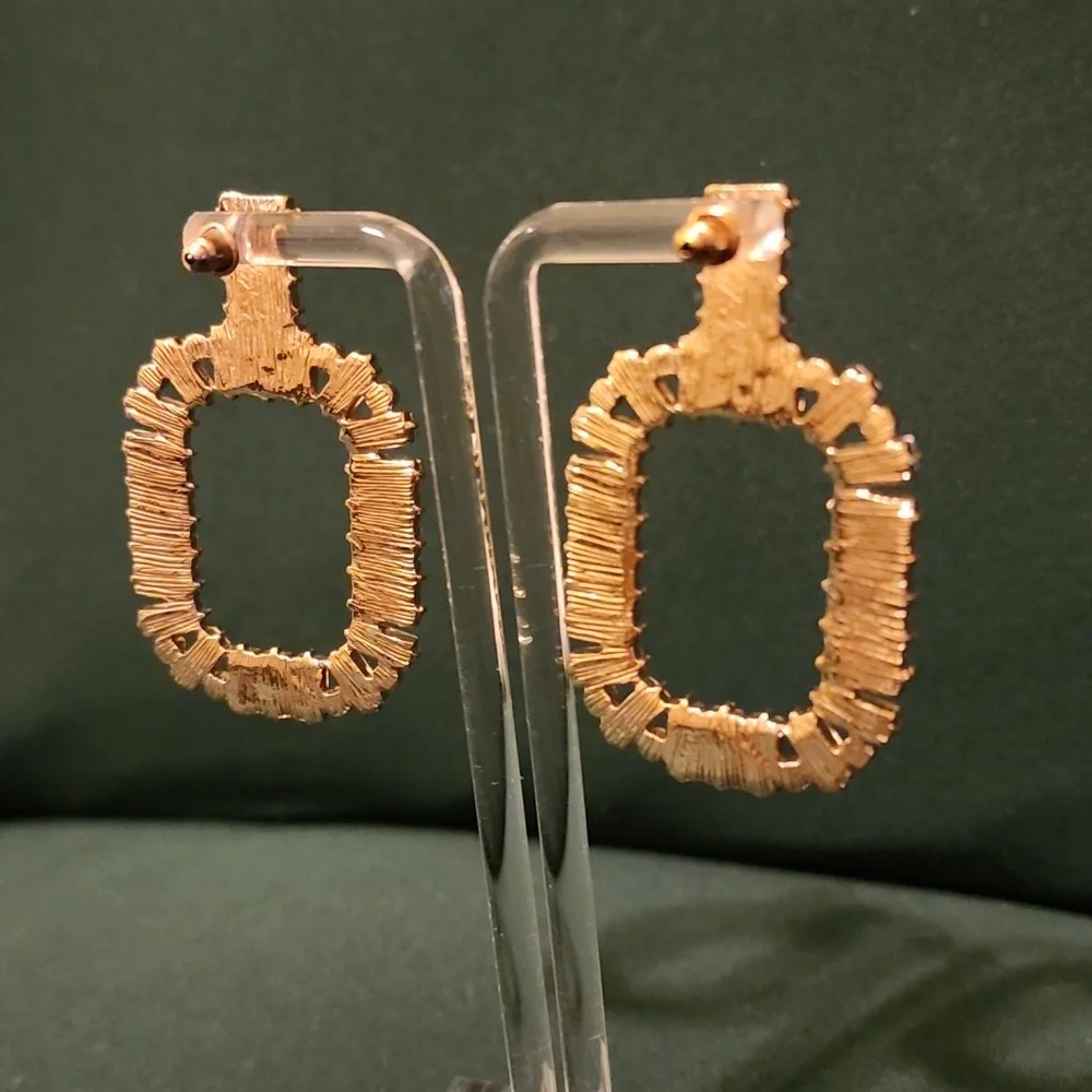 Zahara Statement Earrings - Picture 2 of 4